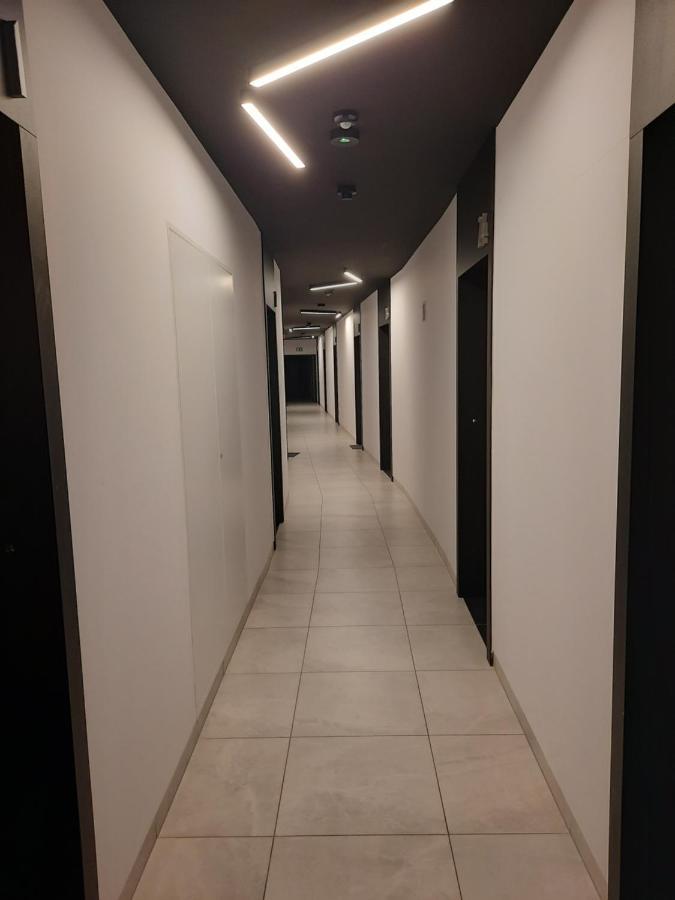 George Studio Przy Stadionie Narodowym Βαρσοβία Εξωτερικό φωτογραφία